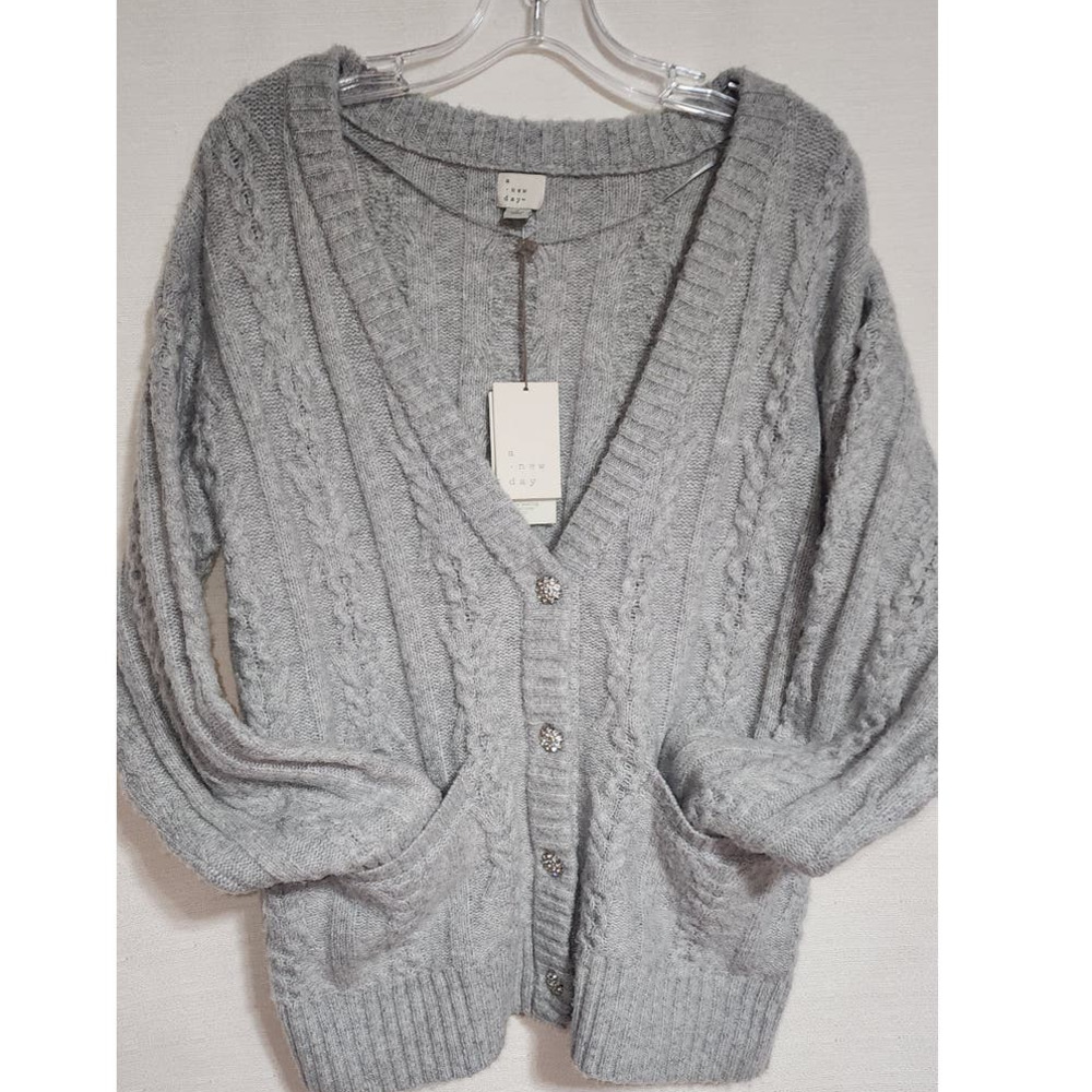 a new day-gray women's sweater size small